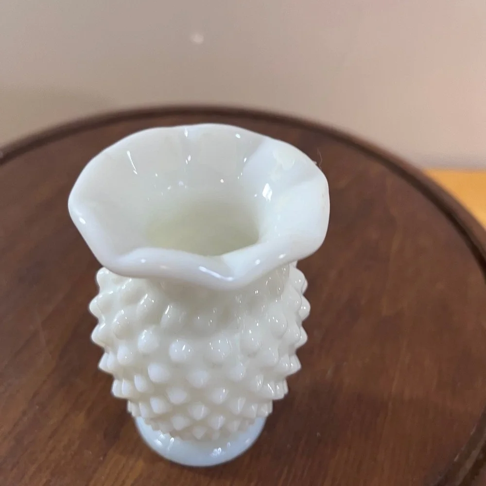 Vtg Fenton Milk Glass Hobnail Ruffled Mini Bud Vase White 4 Inch